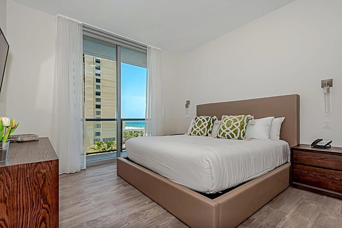 Rooftop Pool - Ocean View Balcony - Hollywood Beach Exterior photo